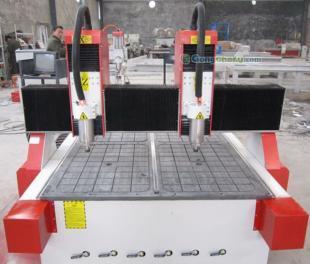 供應(yīng)新疆實木門雕刻機|和田木工雕刻機價格_機械及行業(yè)設(shè)備_世界工廠網(wǎng)中國產(chǎn)品信息庫